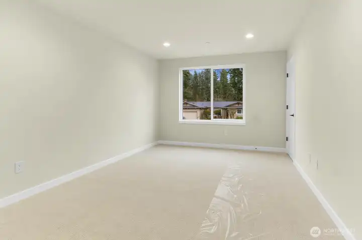 Whether you need a guest room, home gym, or creative studio, this bonus room/potential 5th bedroom adapts effortlessly to your lifestyle.