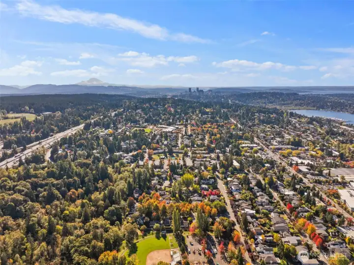 Walking and biking distance to Lake Washington and downtown Kirkland