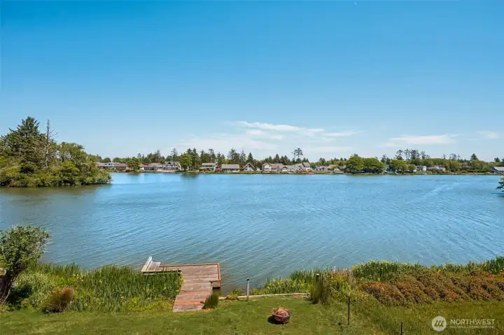 Eagles, otter, heron and deer are just some the wildlife you'll see while living on the lake.