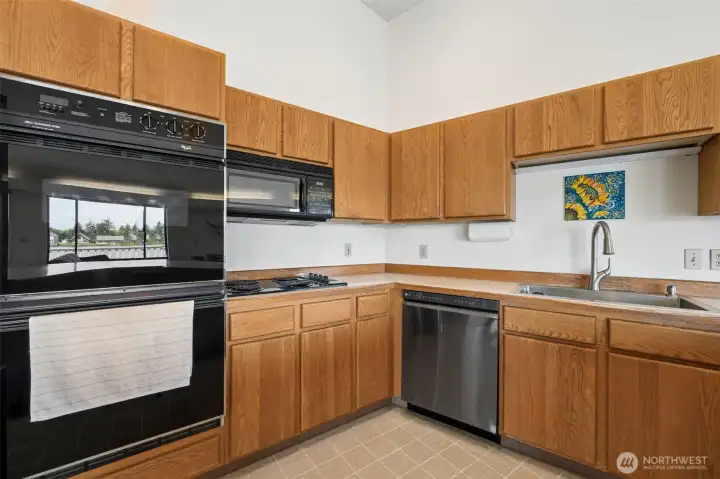 Double wall oven and built-in microwave.