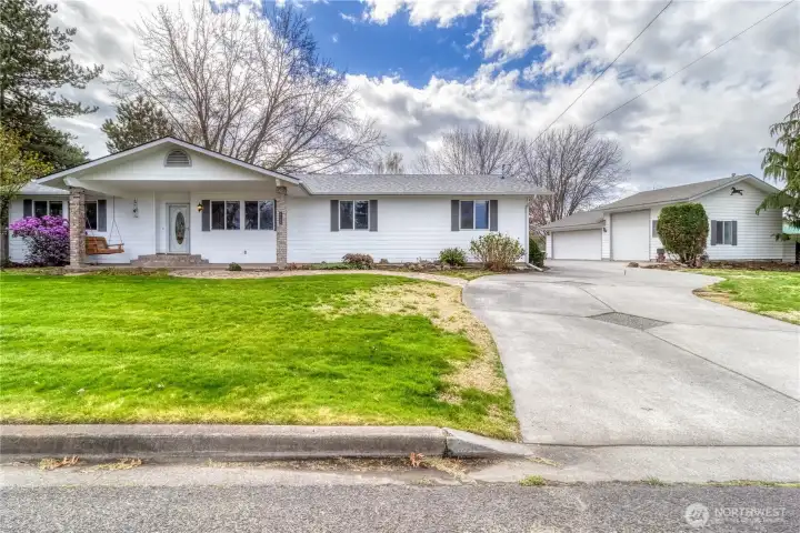 Five Bedroom Three Bath Home with Shop