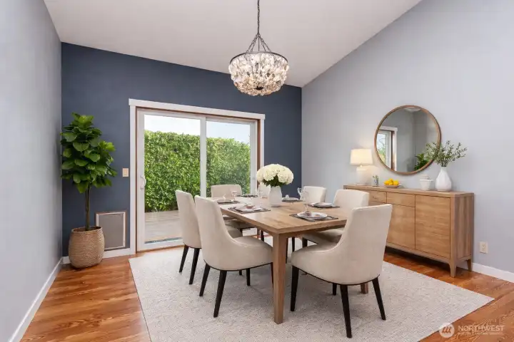 Dining - Virtually Staged