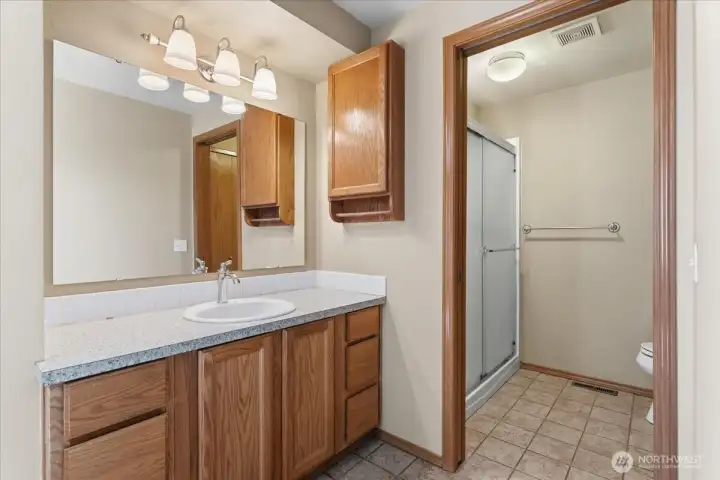 Primary Ensuite bathroom