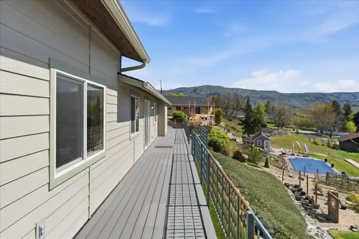 Deck spanning the entire width of the home
