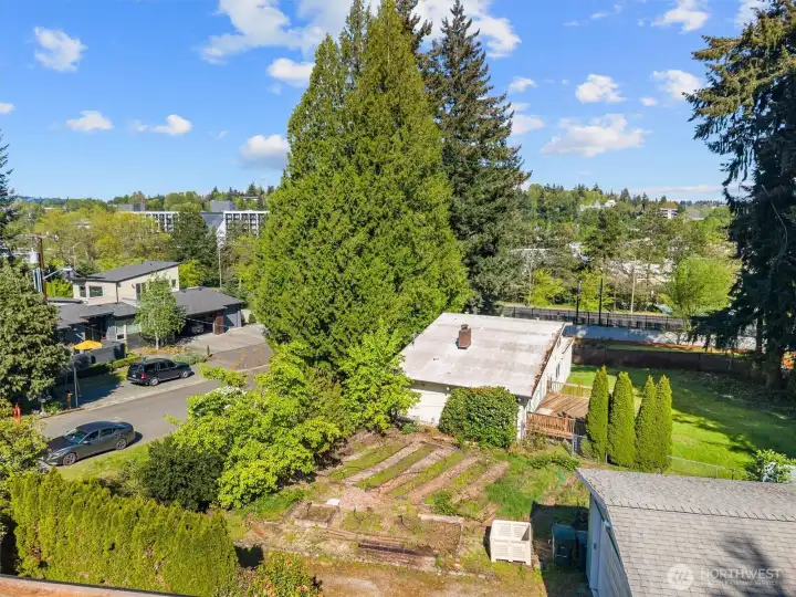 Designed for indoor-outdoor living, the approved home includes 971 SF of covered patios and decks. Designed for indoor-outdoor living, the approved home includes 971 SF of covered patios and decks.