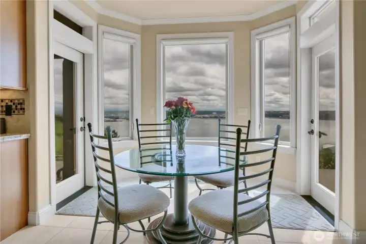 Eating Space with Breattaking Views