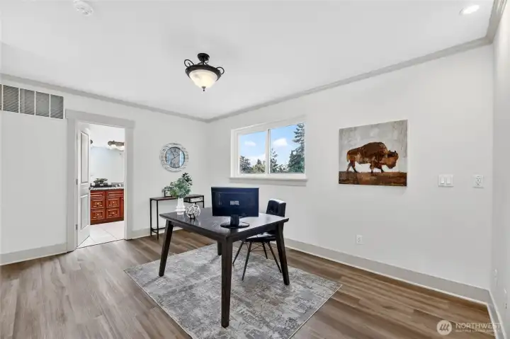 Set up your office here and enjoy the open space
