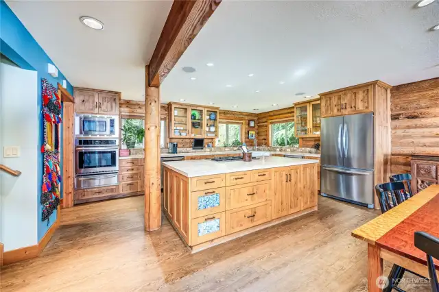 The generous and functional island is the perfect place for gathering, cooking and conversation.