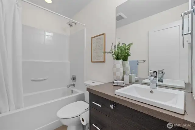 2nd level full bathroom