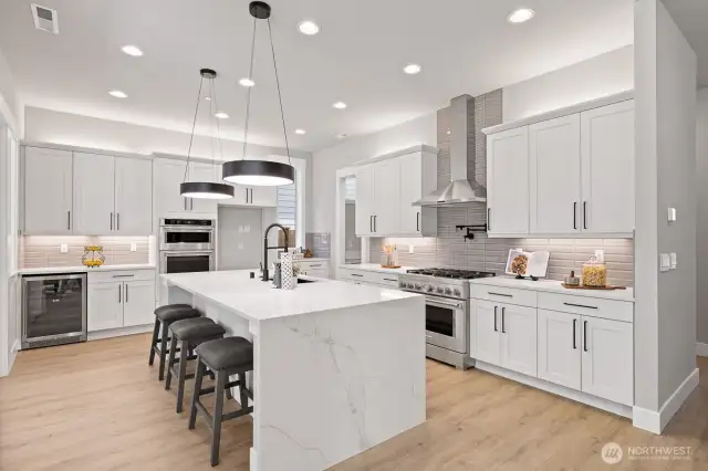 Photos are of another home in the community and are for illustration purposes only to reflect typical finishes.  May depict seller enhancements.  Colors and options may vary.
