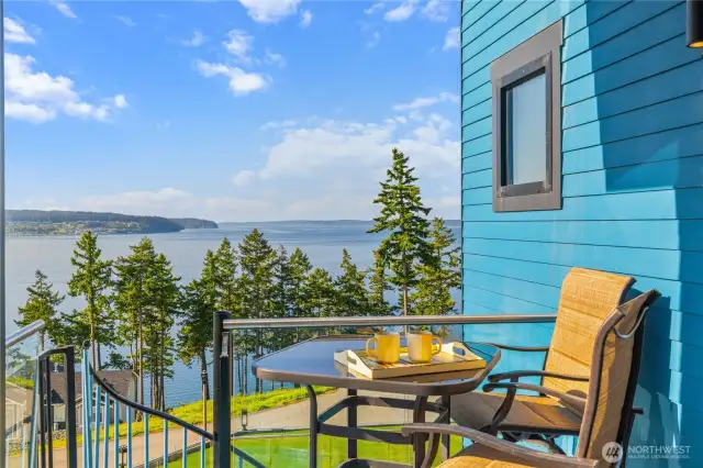 Looking for a sunshine getaway?  Whidbey Island will give you more sunshine, less rain that Seattle