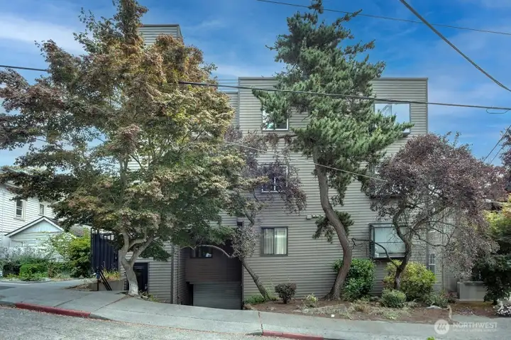 Right in the heart of Queen Anne. So close to Seattle Center.