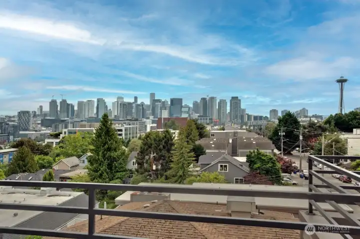 The view from the rooftop deck is most impressive. Downtown Seattle has never looked better.
