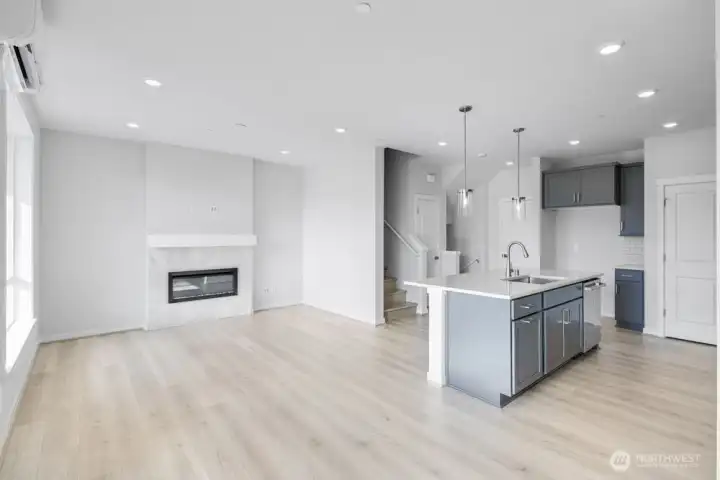 13211 NE 127th Way Unit B - Ready Now!