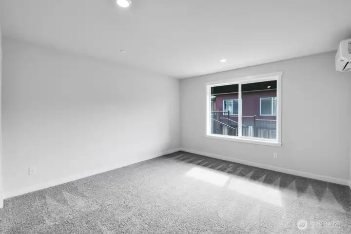 13211 NE 127th Way Unit B - Ready Now!