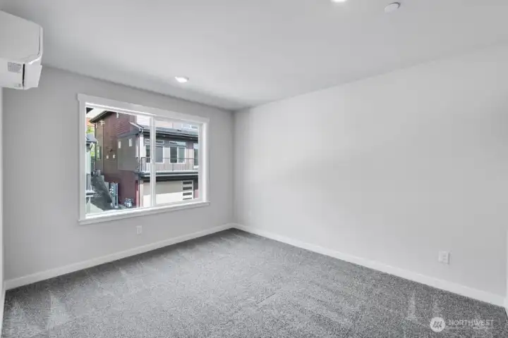 13211 NE 127th Way Unit B - Ready Now!