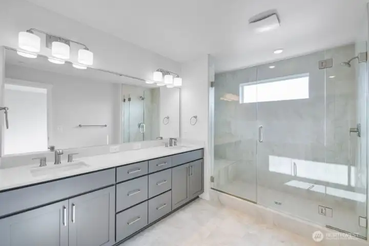 13211 NE 127th Way Unit B - Ready Now!