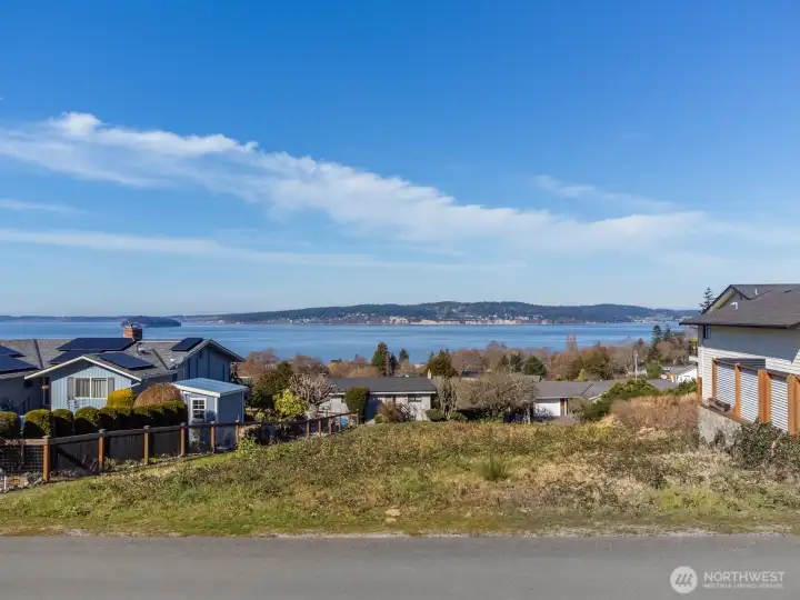 Opportunity for a view lot at the North end of the island making the commute an easy one.