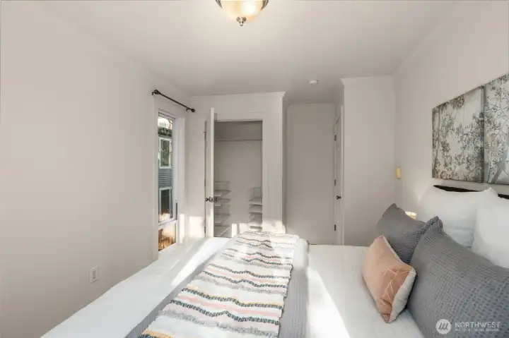 2nd Bedroom 2nd Bedroom