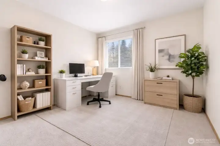 Virtually staged (Bedroom/ office)