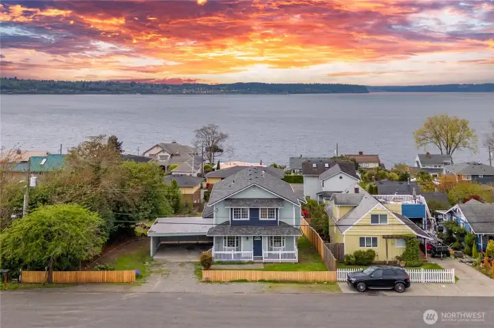 The Views at this house are amazing! The Views at this house are amazing!