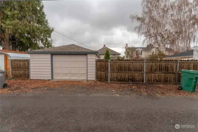 Garage off alley