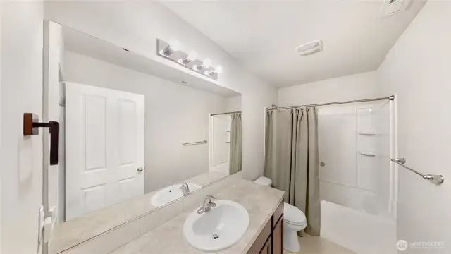 Upper Full Bath
