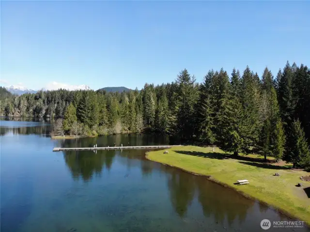 Lake Kokanee Park with BBQ Area