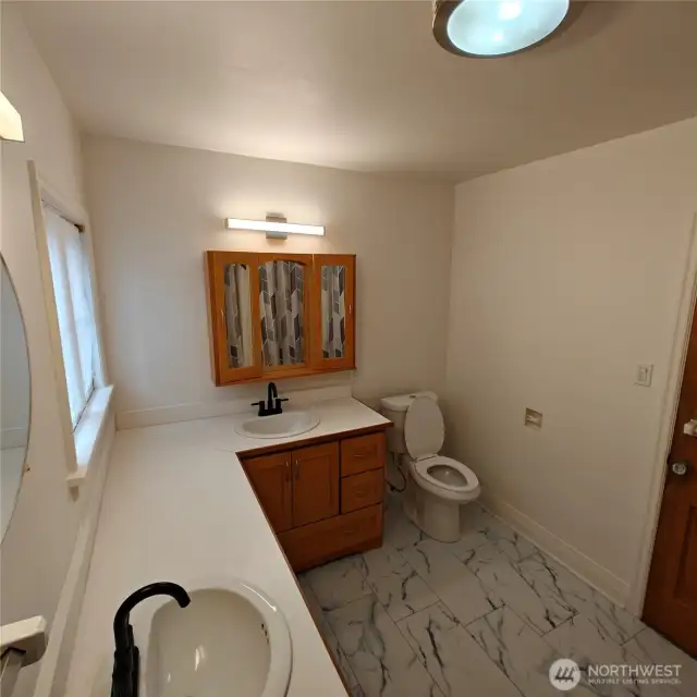 Upstairs bathroom