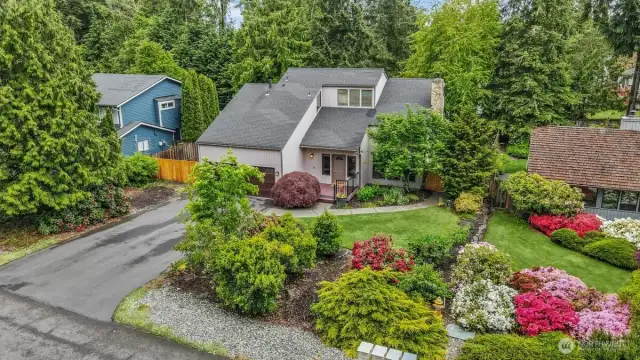 Welcome to Westwood Hills of Edmonds desirable Meadowdale neighborhood.
