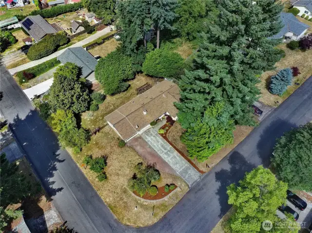 1/4 Acre corner lot