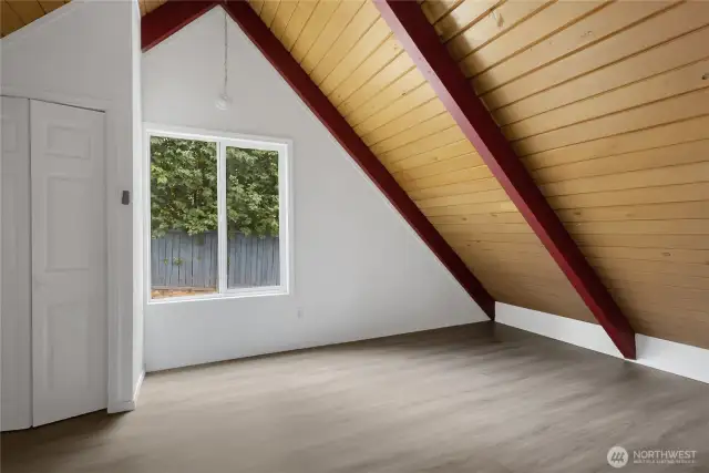 Loft thrid bedroom.