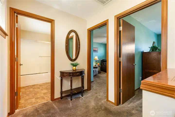Upper floor landing