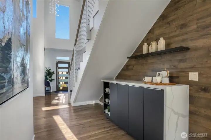 Landing zone on the main level