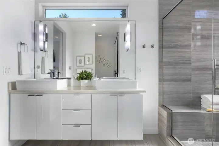 Private bath for primary bedroom