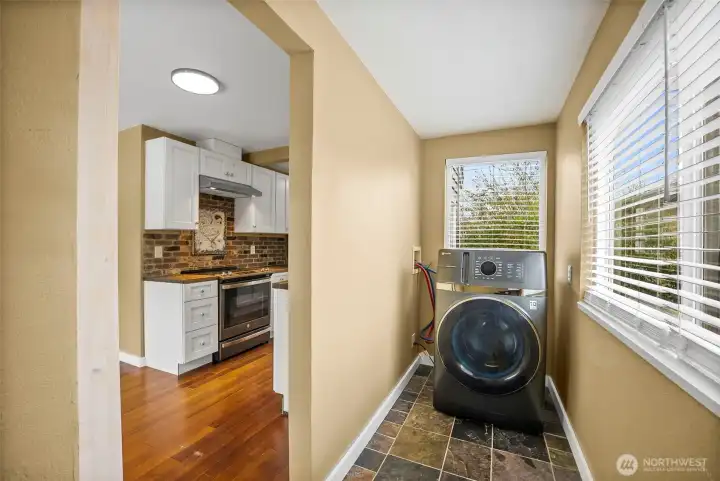 Laundry Room, comb washer/dryer.