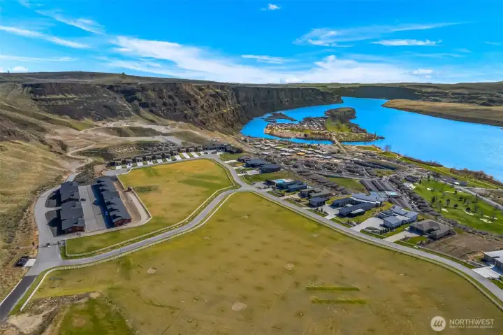 Experience Resort Luxury, Gated Community