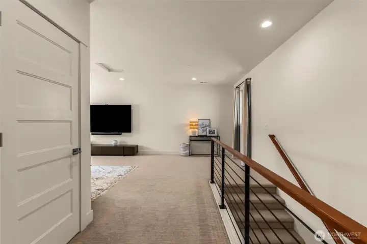 Upper Floor, Bonus Room, Office, Livability