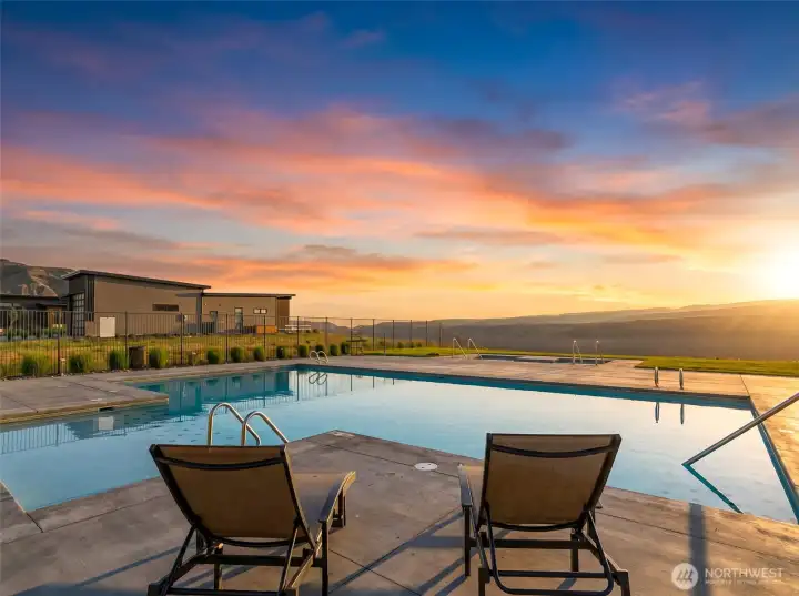 Serenity Refined, Gated Community Pool