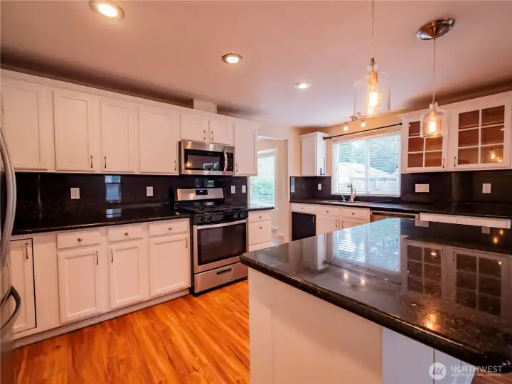 STAINLESS APPLIANCES STAY
