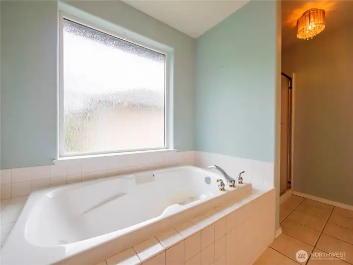 SOAKING TUB IN PRIMARY