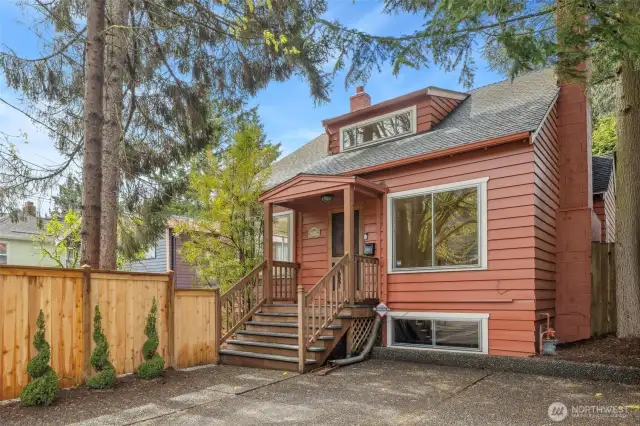 Greenlake Craftsman! This is it! Walking distance to Greenlake, super easy drive to the light rail, I-5, PCC, Greenlake shops and cafe's!