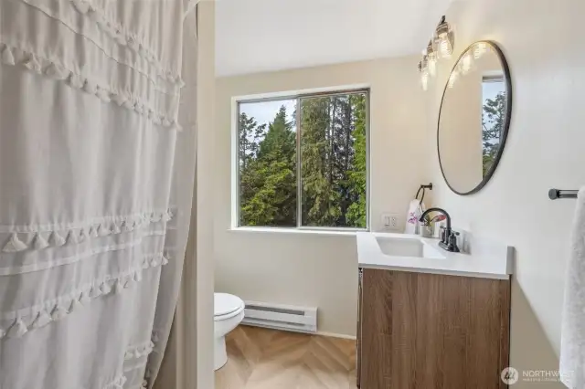 Full Bathroom off primary