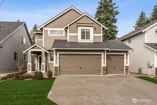 : ***Floor plans may vary from actual home constructed. Features, elevation, materials, dimensions and layout are all subject to change without notice.****