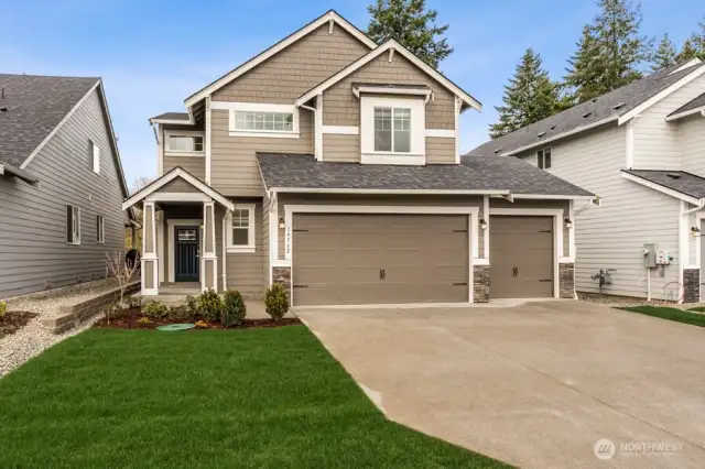 : ***Floor plans may vary from actual home constructed. Features, elevation, materials, dimensions and layout are all subject to change without notice.****