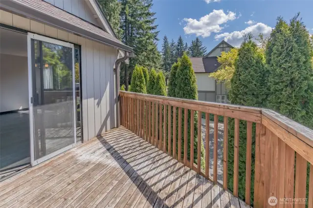 Large deck to soak up some sunshine.