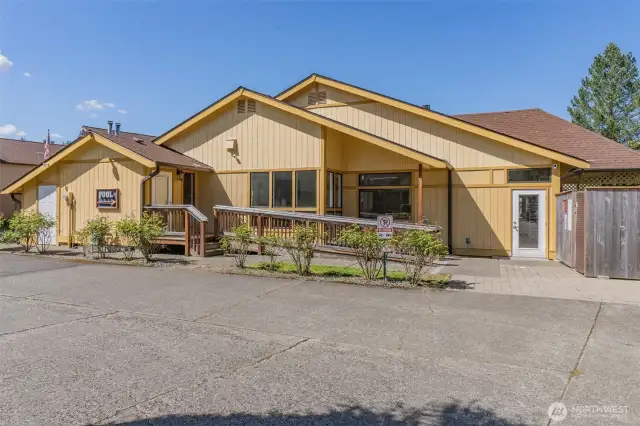 Indian Creek Clubhouse offering so many amenities.
