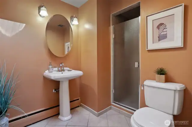 En Suite 3/4 Bath