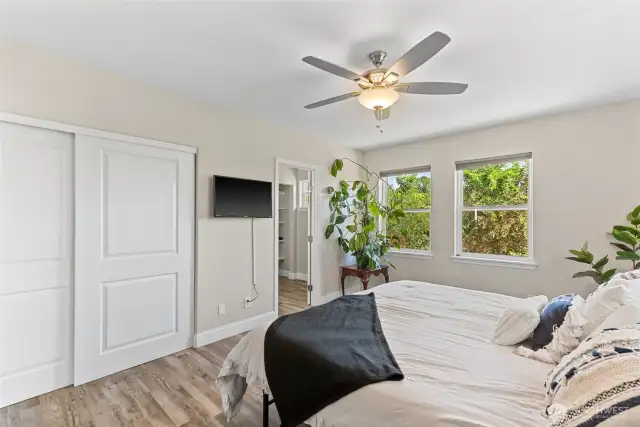 Primary bedroom to primary bathroom