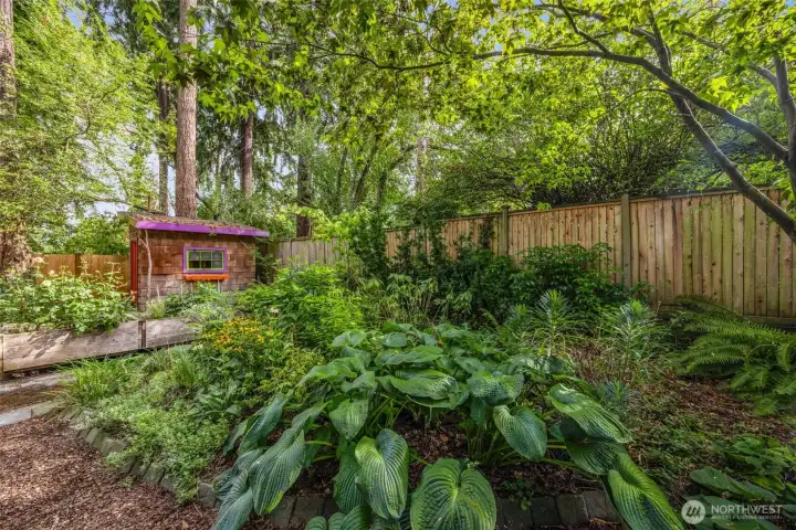 A gorgeous setting and a gardening paradise.